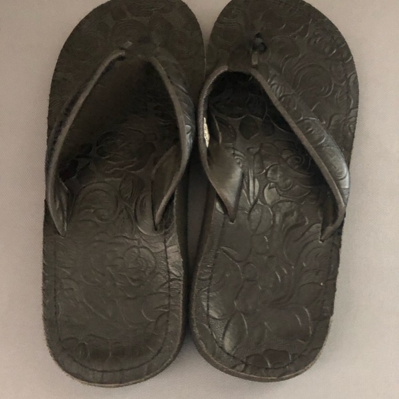 moszkito flip flops
